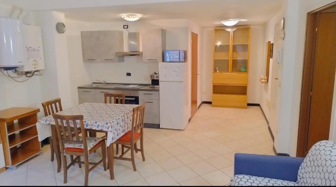 Bilocale A 15 Min Da Alassio E Albenga Ranzo-Borgo Exterior foto